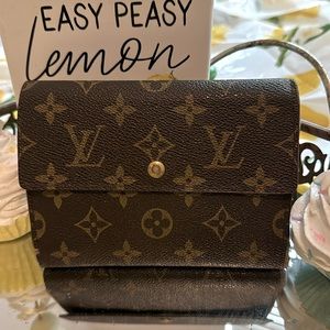 Used LV Wallet